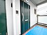 玄関：清潔感のある落ち着いた雰囲気の玄関です。