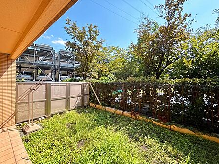 陽当たり・通風・開放感に恵まれた環境です。