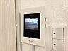 設備：誰が来てもわかる様にモニター付きインターホンを設置。