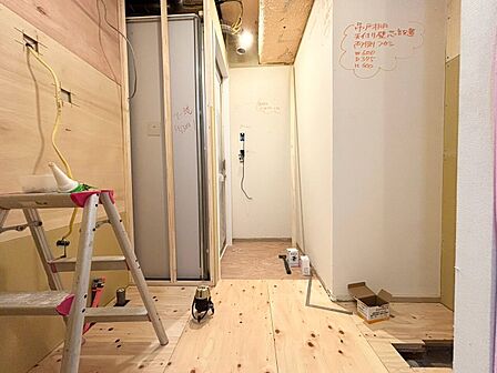 十分な広さの脱衣所。