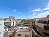 バルコニー：眺望や窓からの景色が良いと、家で過ごす時間も快適です。
