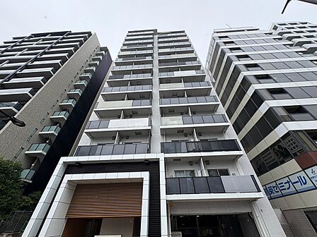 忙しく過ぎゆく日常を置き去るほど、ゆったりした時間が流れる住環境。