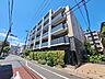 外観：忙しく過ぎゆく日常を置き去るほど、ゆったりした時間が流れる住環境。