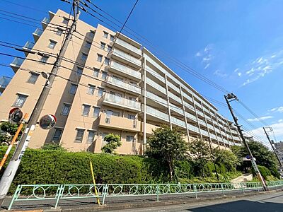 外観：飽きのこないシンプルモダンな外観です。
