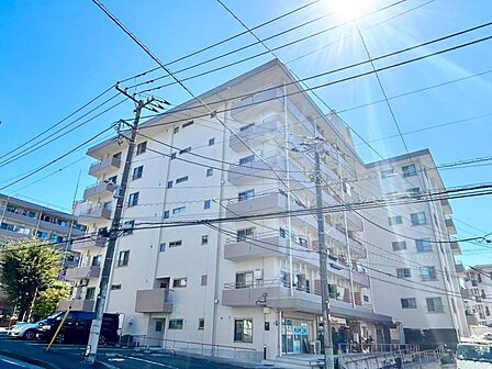 忙しく過ぎゆく日常を置き去るほど、ゆったりした時間が流れる住環境。