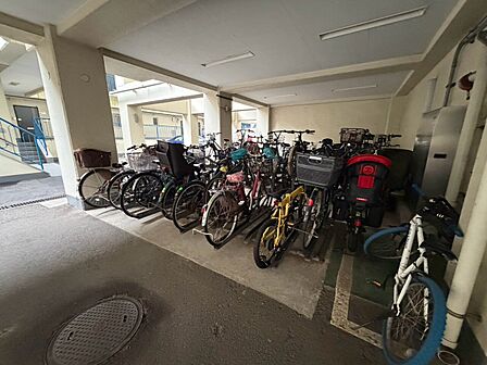 駐輪場も綺麗に整頓されています。※空き状況は都度ご確認下さい。