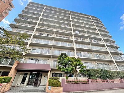 外観:飽きのこないシンプルモダンな外観です。 外観:飽きのこないシンプルモダンな外観です。