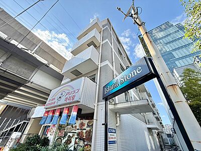 外観:飽きのこないシンプルモダンな外観です。 外観:飽きのこないシンプルモダンな外観です。