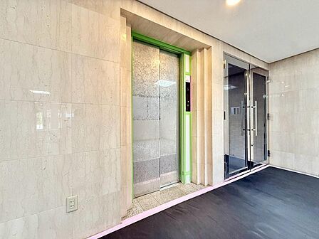 エレベーター完備のため荷物が多くなっても安心。
