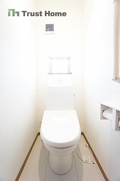 トイレを拡大表示