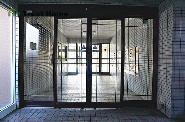 エントランスを拡大表示