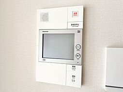 「見える安心」をカタチにしました。誰が来てもわかる様にモニター付きインターホンを設置。