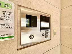 オートロックシステムで住まいの安全に配慮。