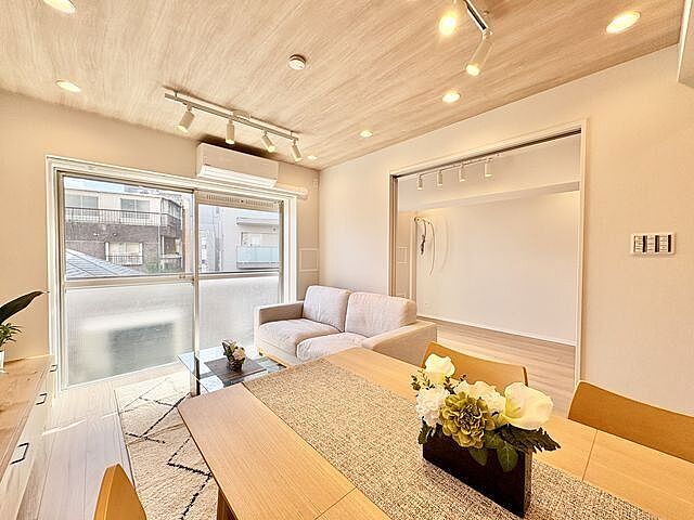 リビング/ダイニング ベルディ早稲田東 3階/302