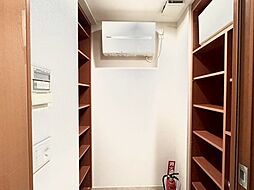 使い勝手の良さと収納量の多さが魅力のシューズインクローゼットをご用意。