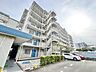 外観：歳月をかけて育んだ豊かな住まいは、ご家族を温かく迎えてくれます。幸せな時間と暮らしが生まれます。