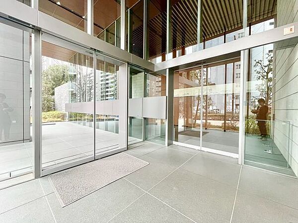 エントランスを拡大表示