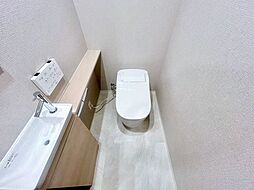 美しく高級感あふれるトイレ。上質で心地よいプライベート空間へ。