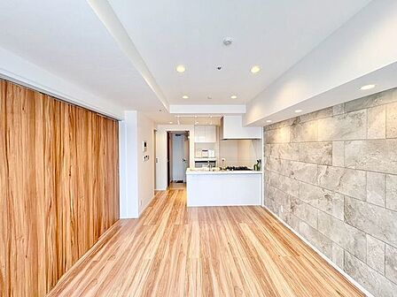 明るい日差しが差し込む空間。美しい街並みと穏やかな住環境でやすらぎの暮らしを叶えます。