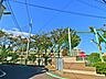 周辺：目黒区立中根小学校 260m