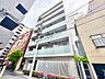 外観：シンプルモダンでスタイリッシュな外観。落ち着きのある上質な空間へといざないます。