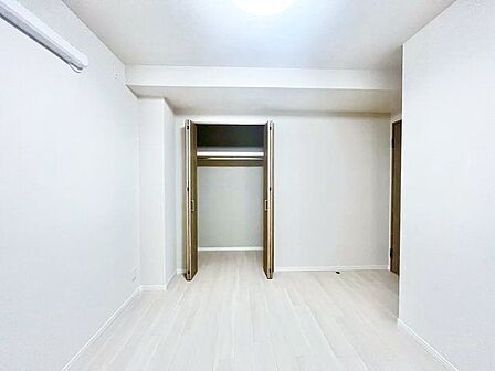 お部屋には充分な収納スペースをご用意。自分だけの空間を作り上げることができます。