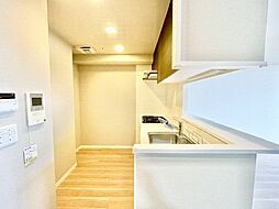 カウンタータイプのキッチンスペースは、家事もスムーズに行えます。