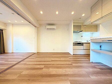 楽しい毎日と明るい未来を予感させる「空間が織り成すひとつ先の住み心地」を演出します。
