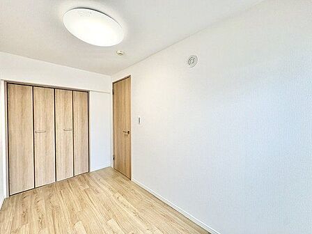 プレーンな空間を自分のスタイルに染める。いつまでも快適に暮せる住まいへ。
