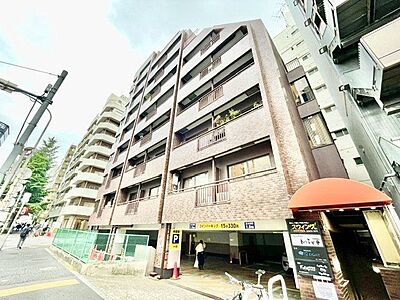 外観：おしゃれな雰囲気や自然の潤い、親しみやすさといった個性を、街に新たな価値をもたらし続けてくれます。