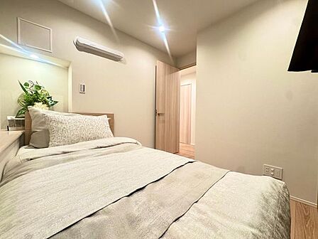 過ぎ行く時間をゆったりと感じることができる落ち着いたお部屋。静かな環境でリラックスタイムを。