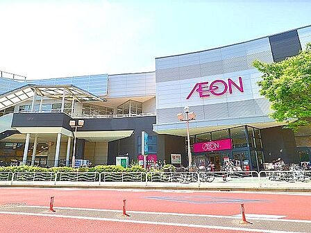 イオン東雲ショッピングセンター 210m
