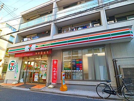 セブンイレブン下高井戸駅北口店 200m