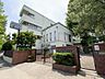 周辺：新宿区立四谷中学校 1800m