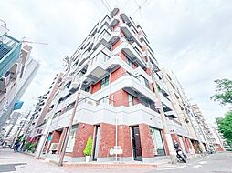 明るさとぬくもりを感じる、落ち着いた佇まい。ずっと色あせない、愛情の持てる外観。