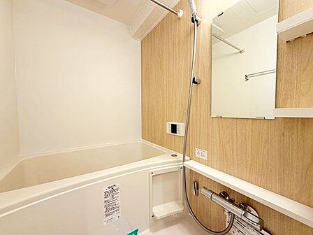 心と身体と向き合う、セルフケアの大切な基地として。 日々のバスタイムをより心地よく有効なひとときに。