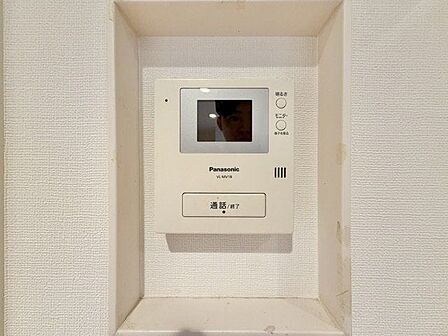 「見える安心」をカタチにしました。誰が来てもわかる様にモニター付きインターホンを設置。