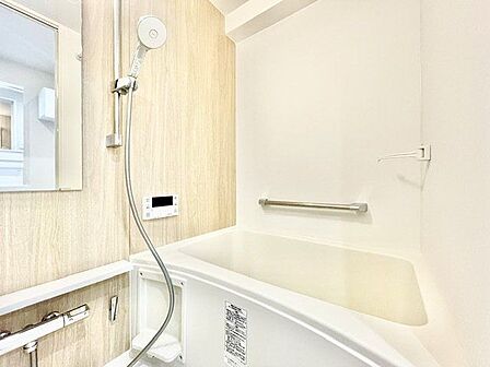 シンプルながらリラックスして気持ちよく入浴できる空間は、すべての人の毎日を豊かにする場所です。