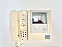 「見える安心」をカタチにしました。誰が来てもわかる様にモニター付きインターホンを設置。
