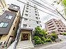 外観：優雅な立ち姿のお住まいは多様なライフスタイルをサポートし、上質な時間をお過ごしいただけます。