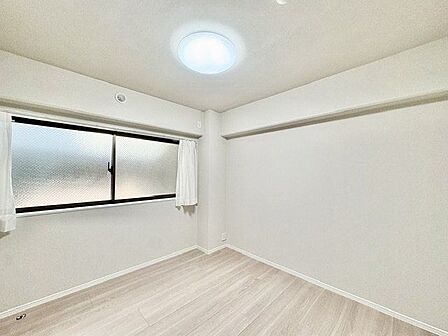 一日の中で多くの時間を過すことになる住まいだからこそ、いつも穏やかな空間であるように心掛けています。