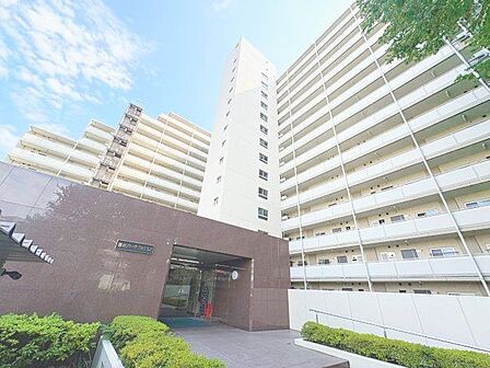 明るさとぬくもりを感じる、落ち着いた佇まい。ずっと色あせない、愛情の持てる外観。