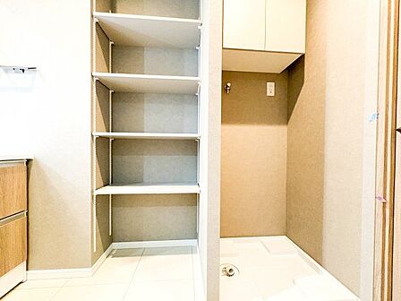 暑い日でも寒い日でも室内なら快適に洗濯できます。やっぱり洗濯機は室内に置きたいですね。
