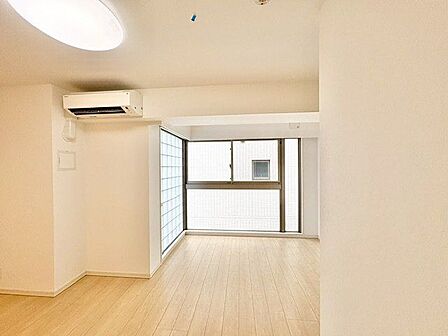 吹きぬける風を感じながら爽やかで風通しの良い暮らし。心に余裕をもたらす快適住戸。