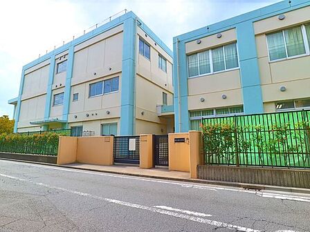 川崎市立西中原中学校 1200m