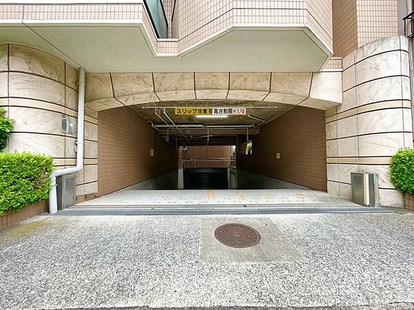 駐車場を拡大表示