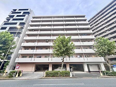 穏やかな暮らしが叶うリノベーション。日々の暮らしに豊かさを与えてくれる住環境もこの街の魅力。