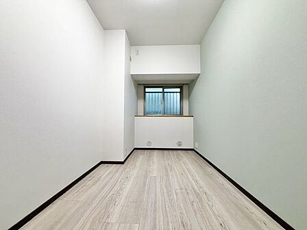 大切なプライベート空間は趣味・感性で個性的に飾って頂けるようシンプルに仕上げてあります。