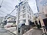 外観：住まう方々が歳月をかけて育んだ豊かな歴史を感じるマンション。気品溢れる佇まいが暮らしを素敵に変える。