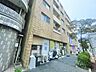 外観：住まう方々が歳月をかけて育んだ豊かな歴史を感じるマンション。気品溢れる佇まいが暮らしを素敵に変える。